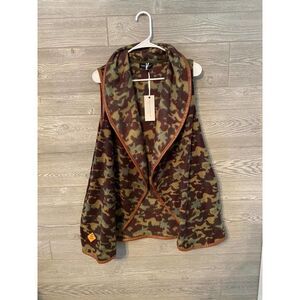 Simply southern camo‎ vest bnwt